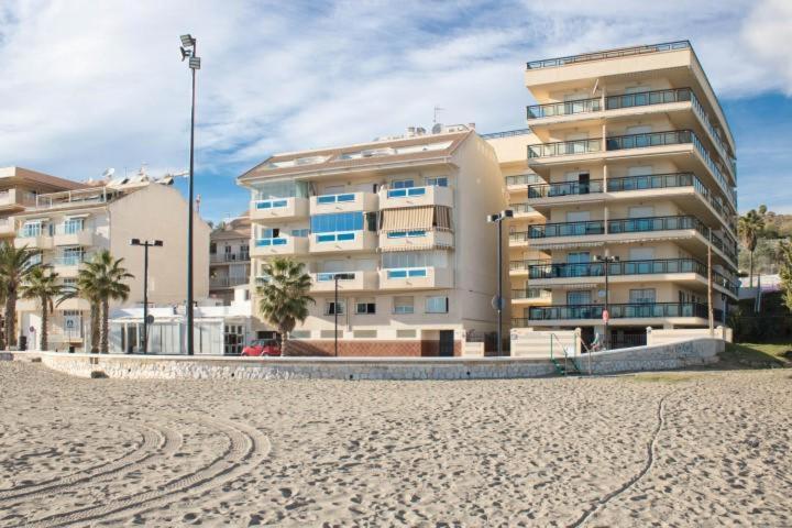 Paradise Suites La Cubana Beach Fuengirola Exterior photo